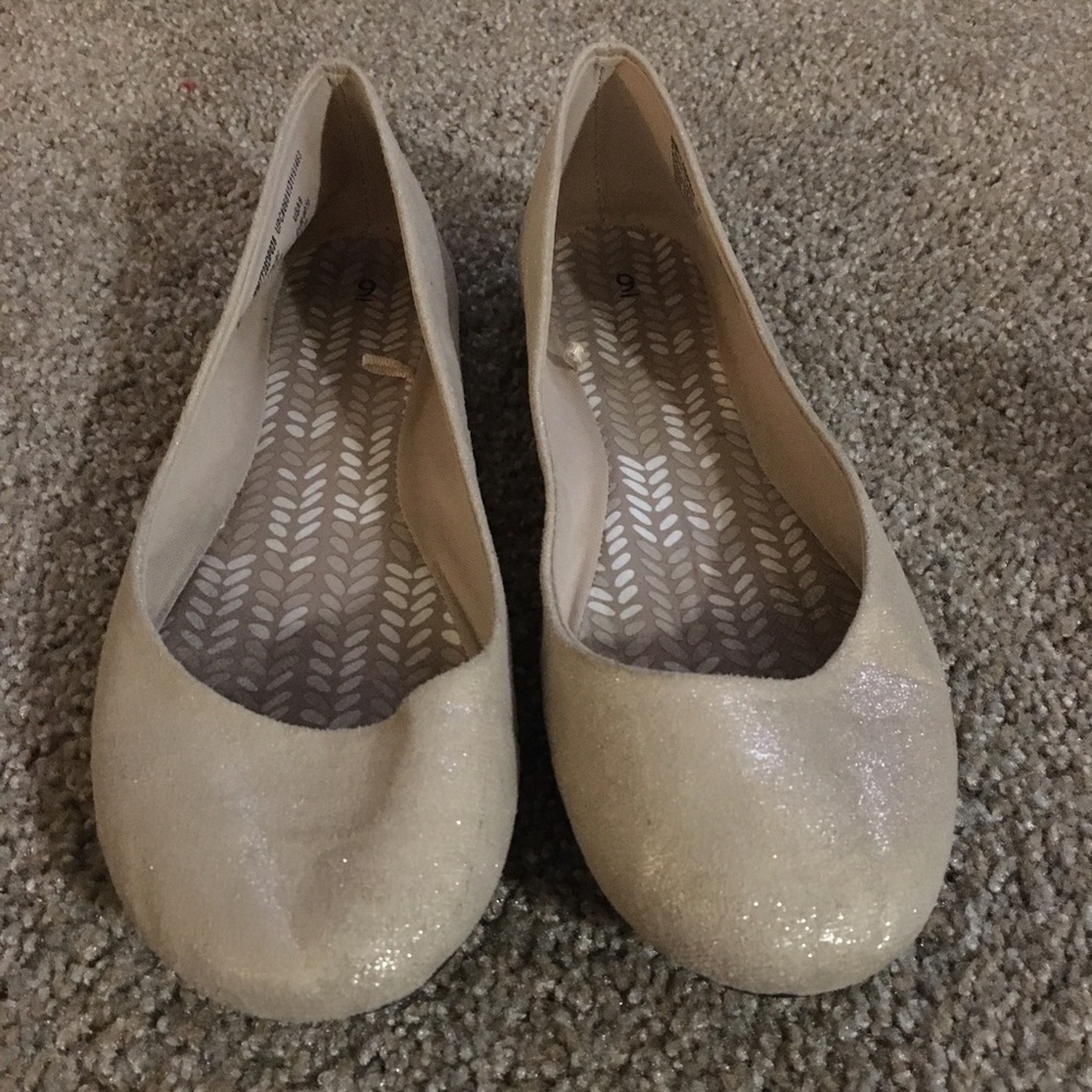 Gold flats